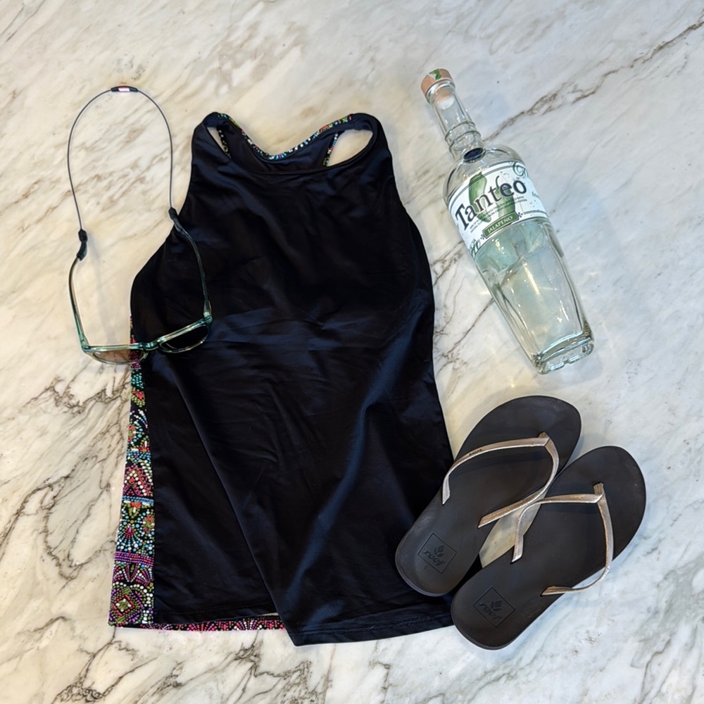 PATAGONIA BLACK RACERBACK TANKINI (TOP ONLY) SIZE XS